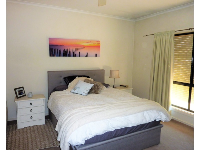 5 Osborne Court, Bordertown SA 5268