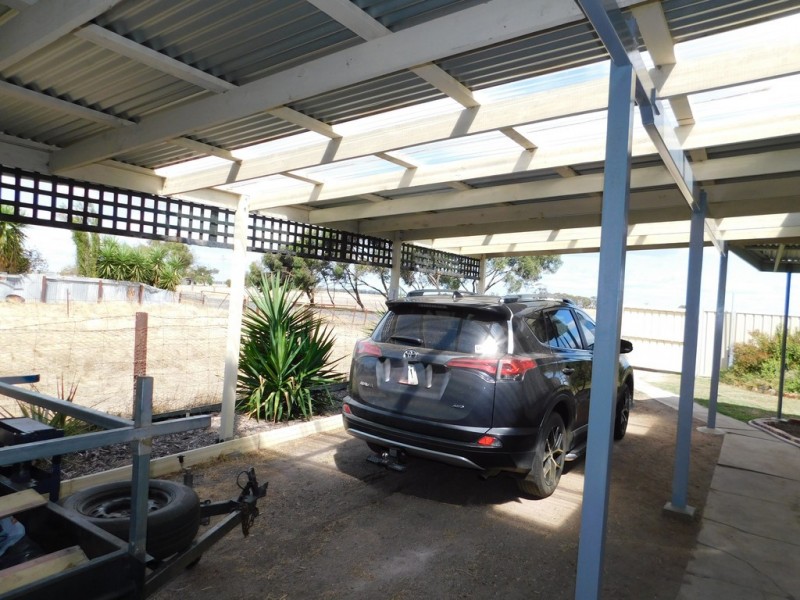 12 Railway Street, Serviceton VIC 3420