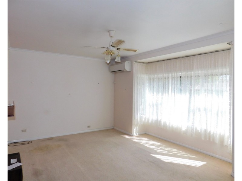 8 Jervois St, Bordertown SA 5268