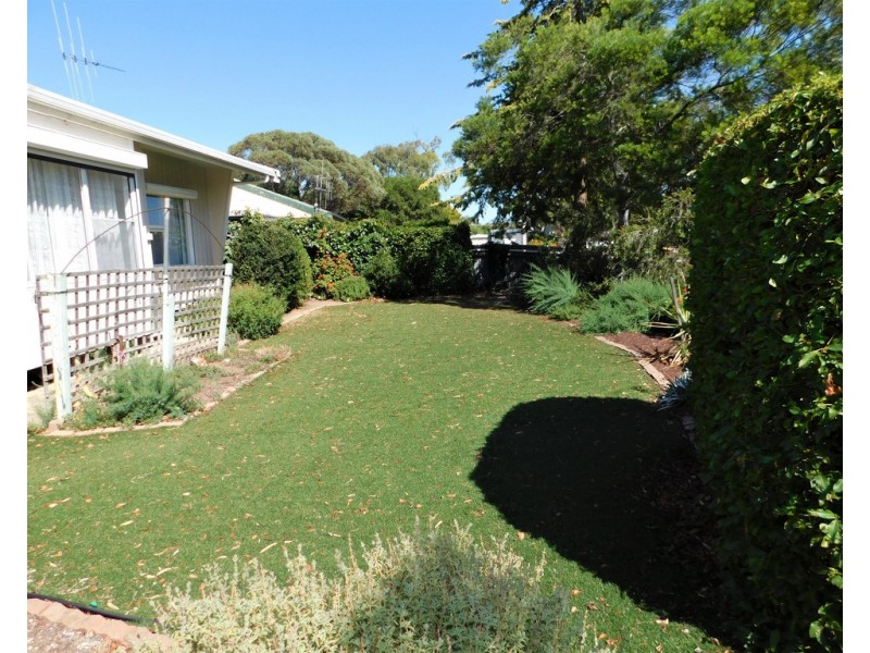 8 Jervois St, Bordertown SA 5268