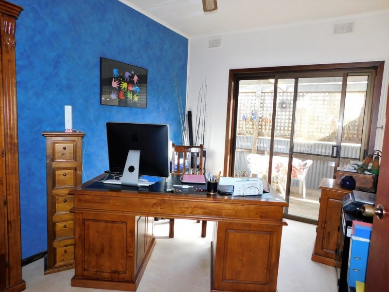 13 Elizabeth Avenue, Bordertown SA 5268