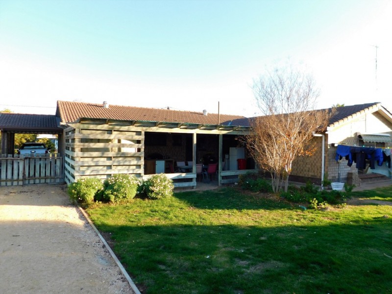 9 Buik Street, Bordertown SA 5268