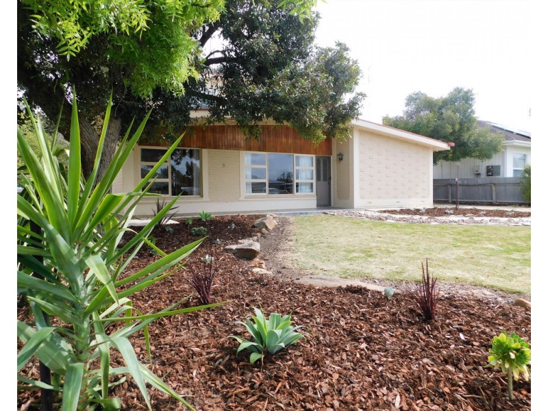 5 Fourth Street, Bordertown SA 5268