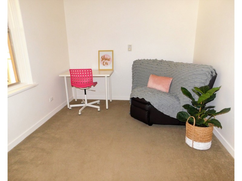 5 Fourth Street, Bordertown SA 5268