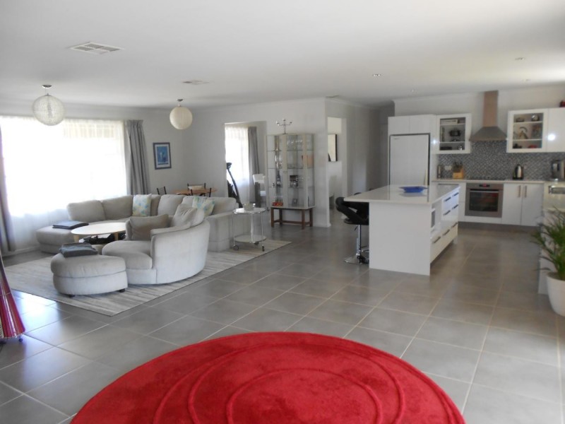 23 Albert Parade, Bordertown SA 5268