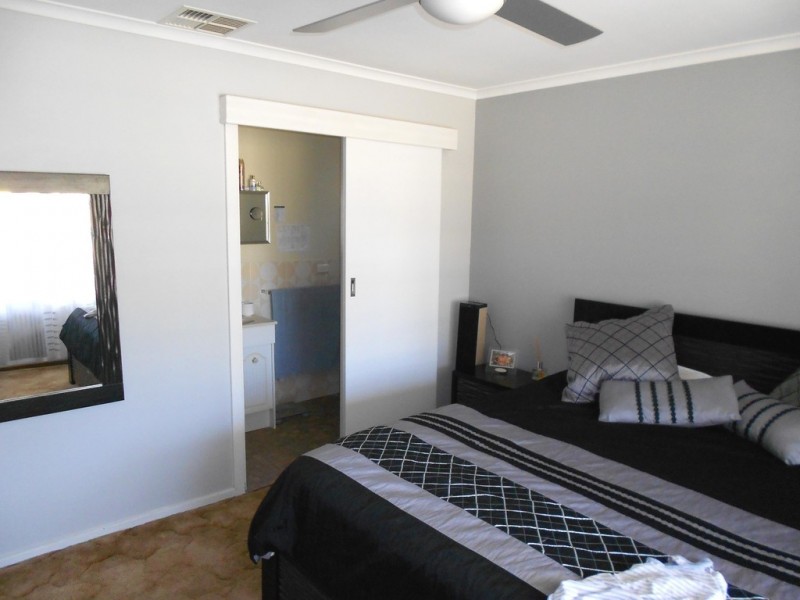 23 Albert Parade, Bordertown SA 5268