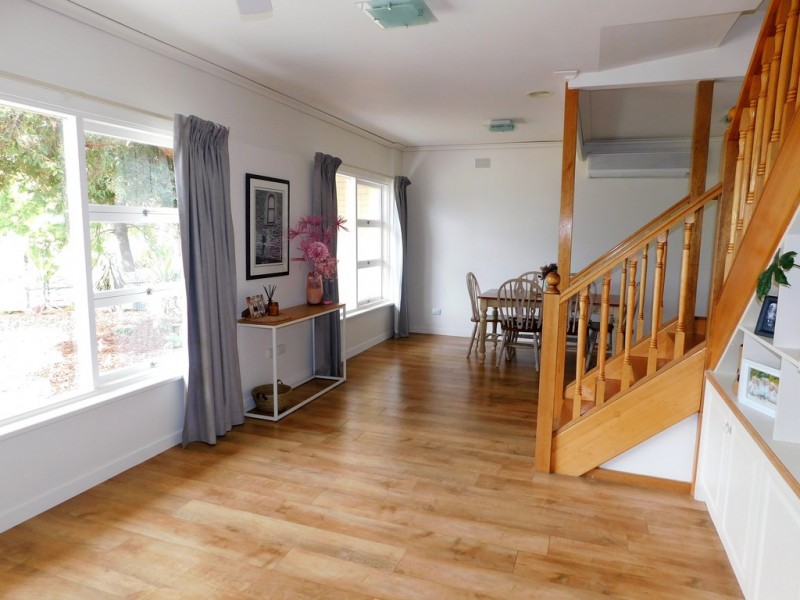 5 Fourth Street, Bordertown SA 5268