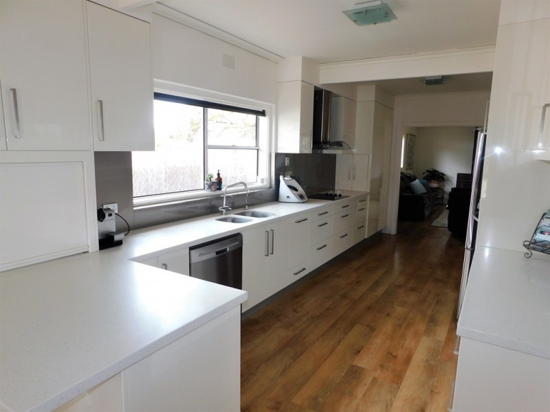 5 Fourth Street, Bordertown SA 5268