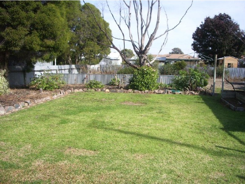 13 English Street, Bordertown SA 5268