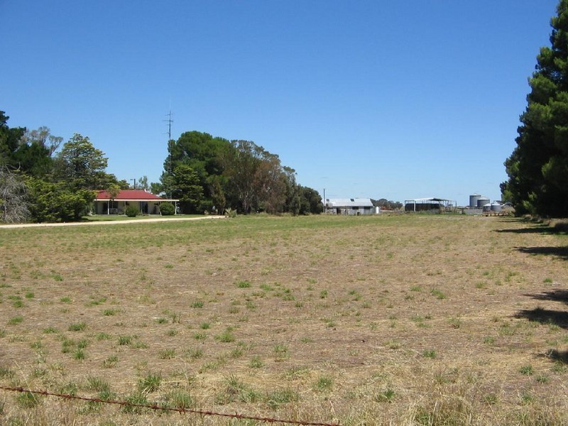 Sec. 75 Senior Road, Bordertown SA 5268