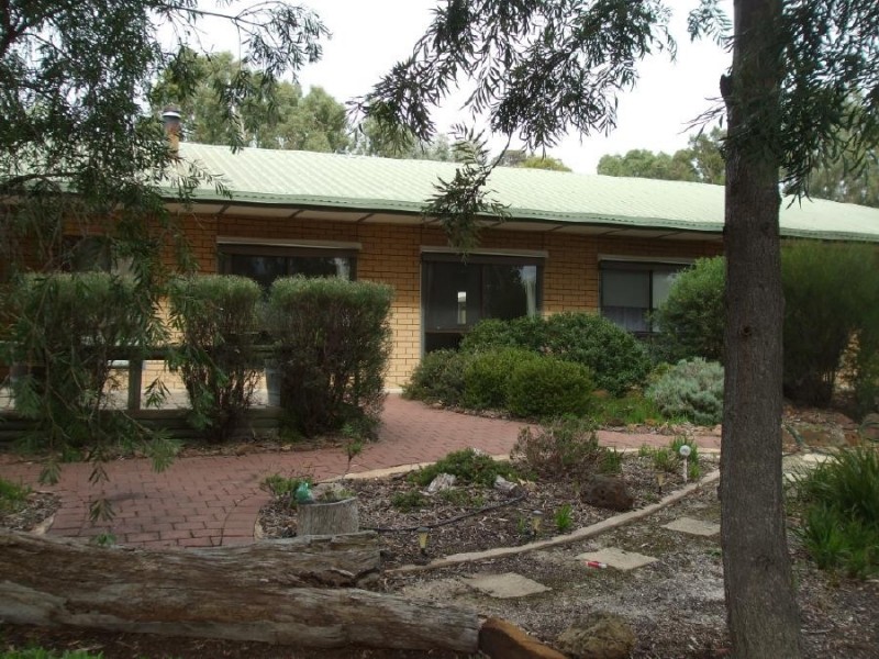 48 Albert Parade, Bordertown SA 5268