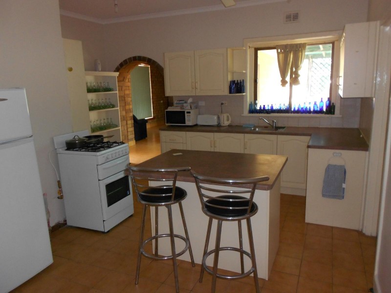 73 Park Terrace, Bordertown SA 5268