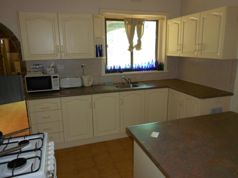 73 Park Terrace, Bordertown SA 5268