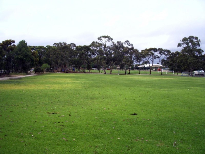 1 Thomas Court, Bordertown SA 5268