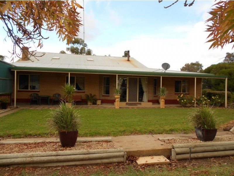 8 Aerodrome Road, Bordertown SA 5268