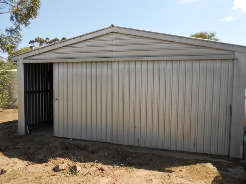 20 Eighth St, Bordertown SA 5268