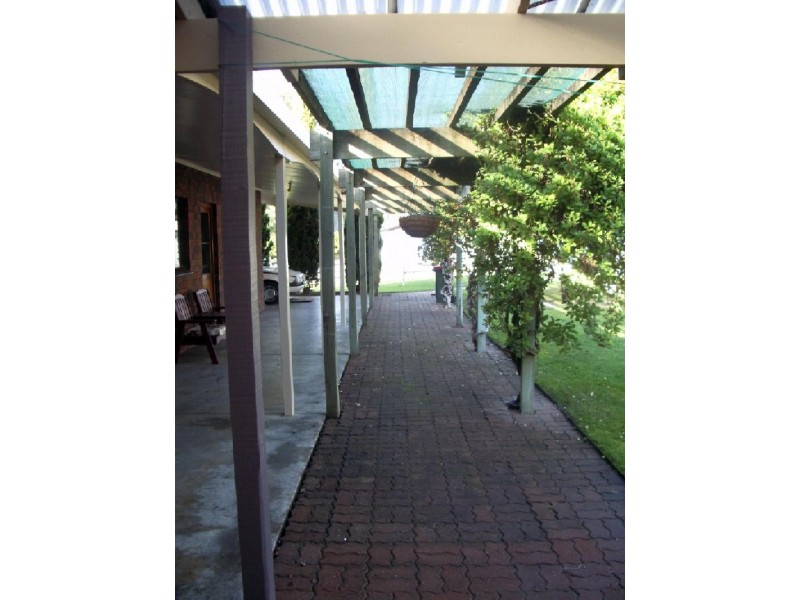 30 Albert Parade, Bordertown SA 5268