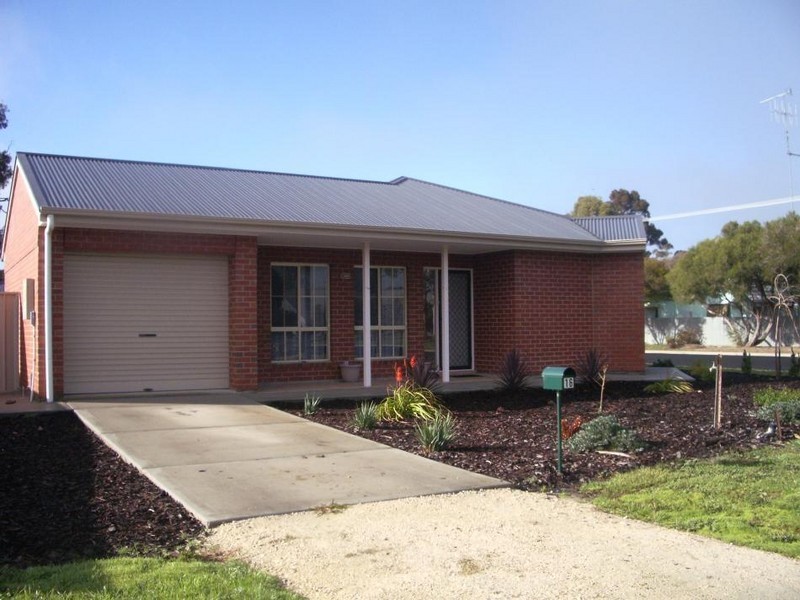 16 Eighth Street, Bordertown SA 5268