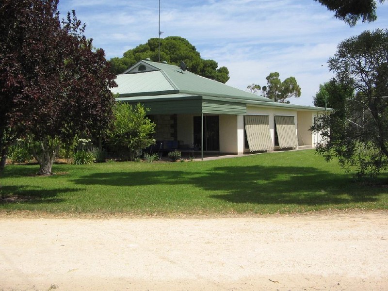 Bolinda Cannawigara Road, Bordertown SA 5268