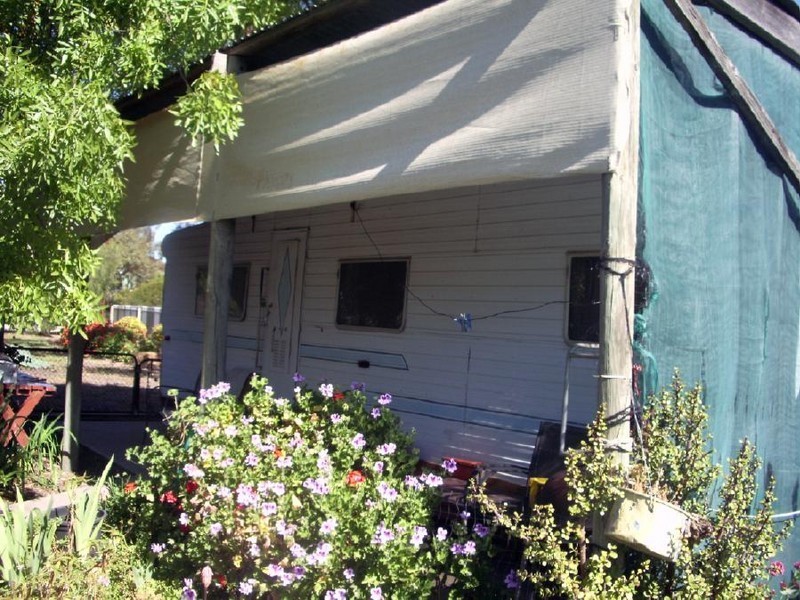 4 and 5 Railway Tce South, Wolseley SA 5269