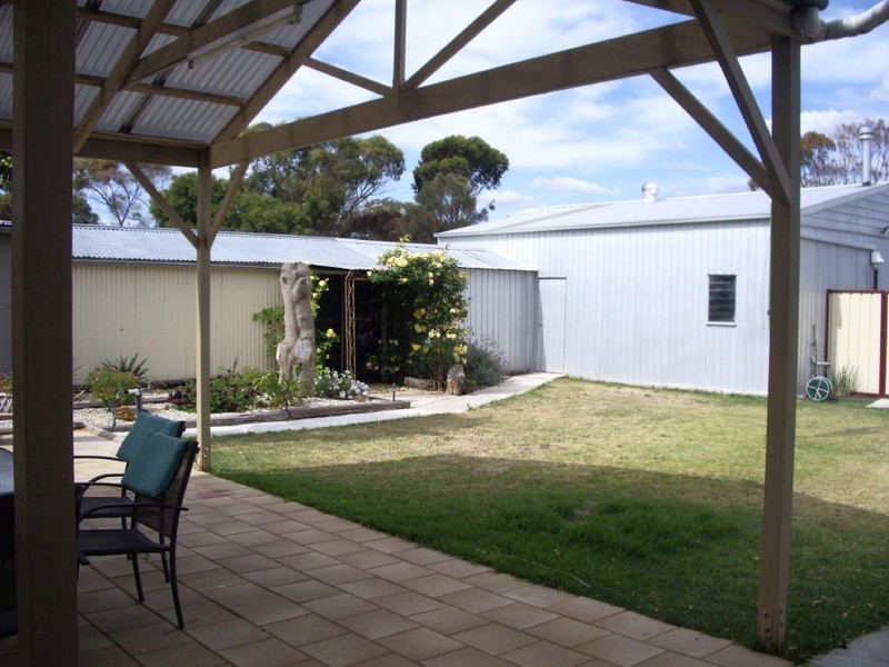 32 Poplar Ave, Keith SA 5267
