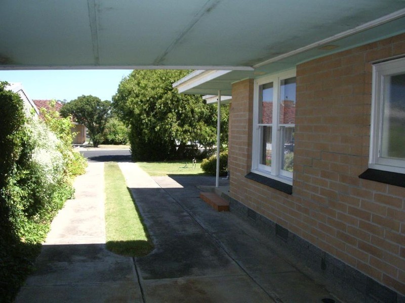 33 DeCourcey, Bordertown SA 5268