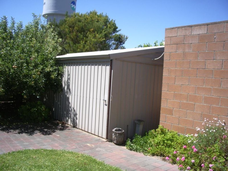 33 DeCourcey, Bordertown SA 5268