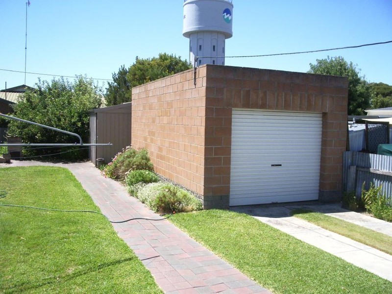 33 DeCourcey, Bordertown SA 5268
