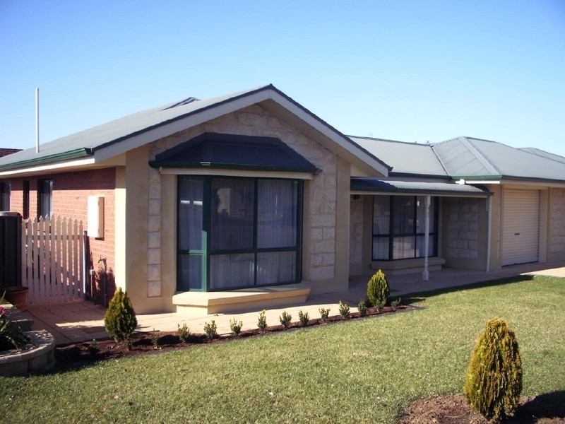 12 Tatiara Terrace, Bordertown SA 5268