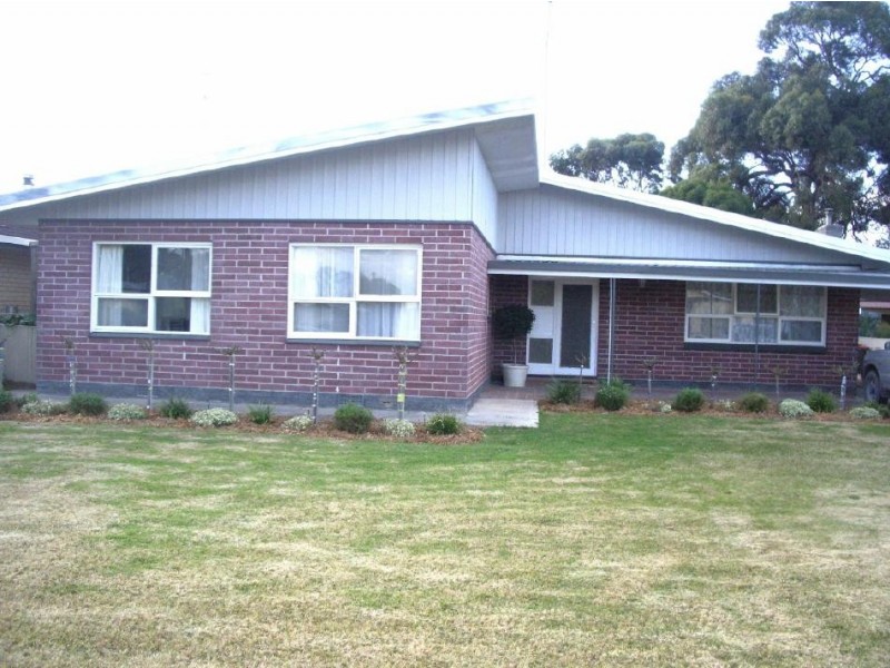 13 Buik Street, Bordertown SA 5268