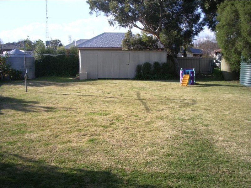 13 Buik Street, Bordertown SA 5268