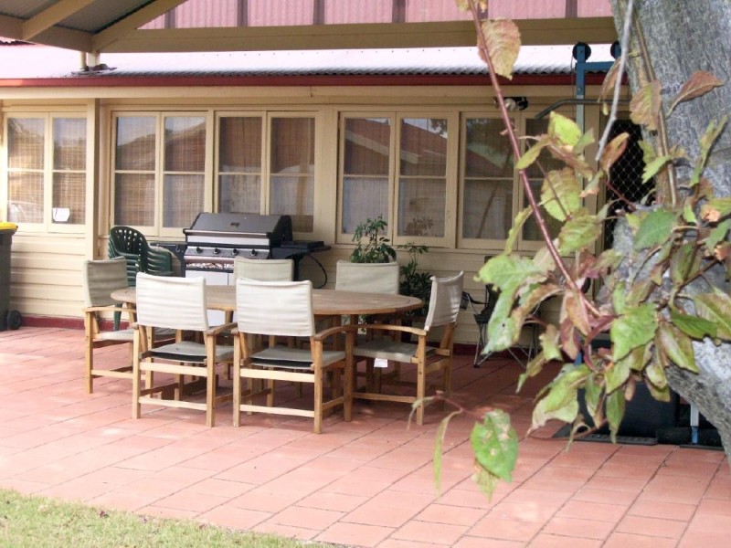 18 Dinning Terrace, Bordertown SA 5268