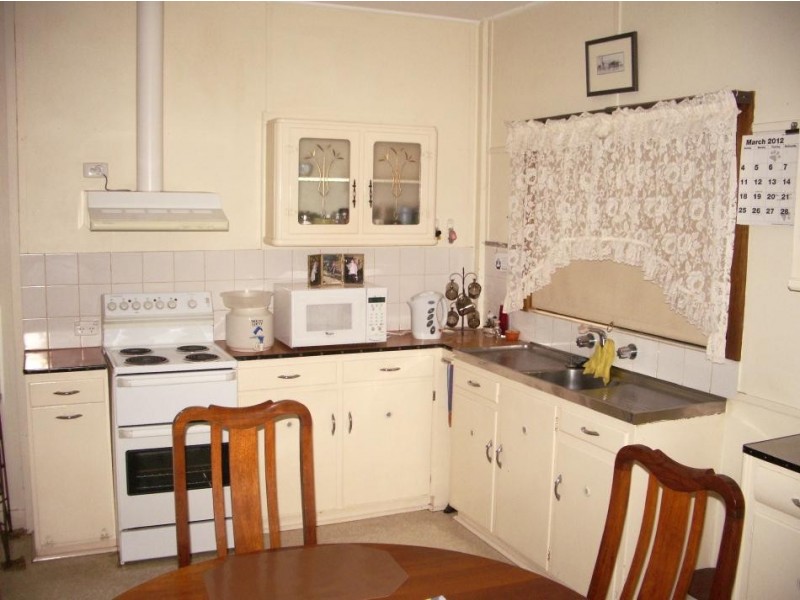 9 High Street, Tintinara SA 5266