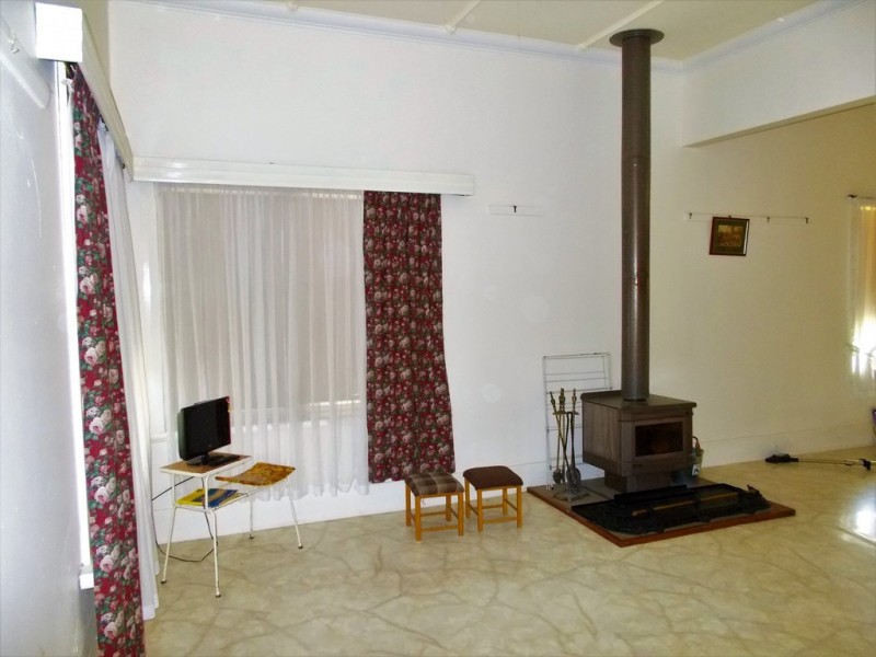 36 Railway Terrace, Wolseley SA 5269