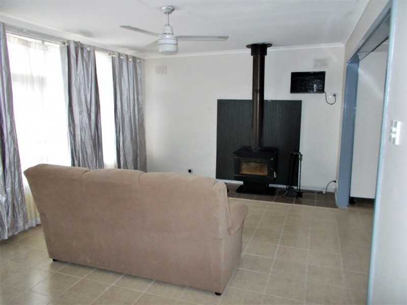 24 Hoare Terrace, Padthaway SA 5271