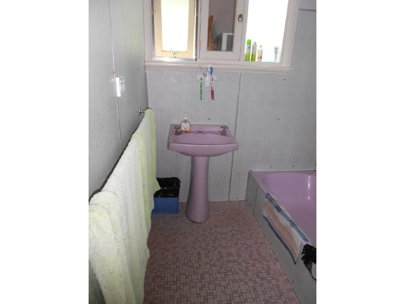 8 Fourth Street, Bordertown SA 5268