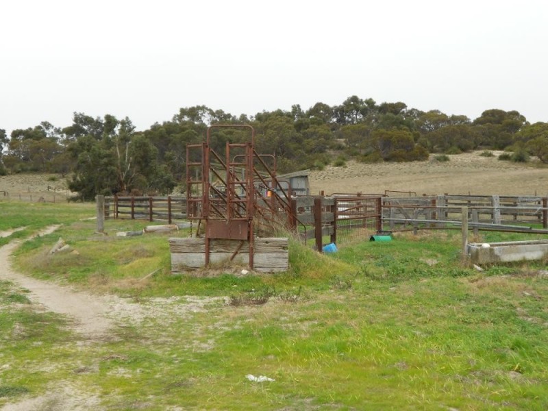 Glenrowan Dukes Highway, Keith SA 5267