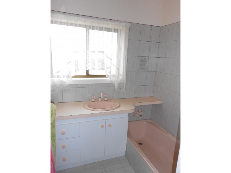 12 Haynes Street, Bordertown SA 5268