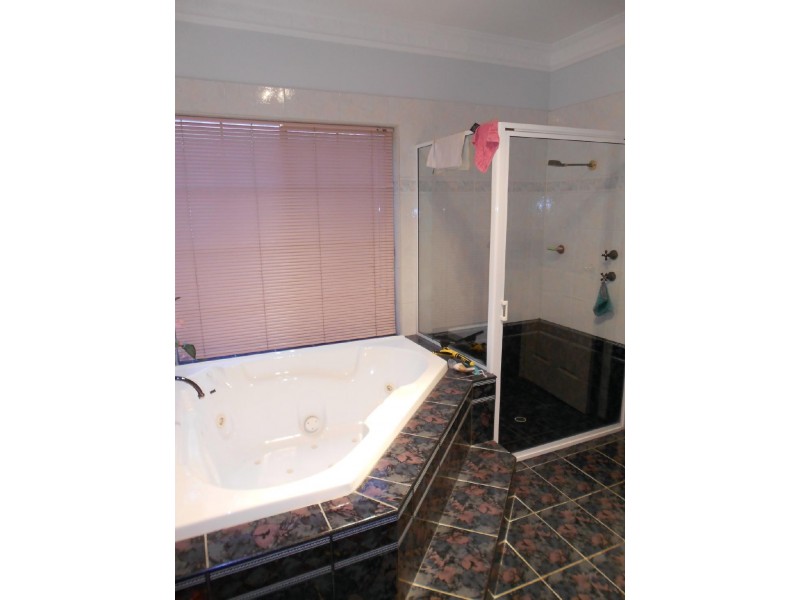 12 Kerslake Street, Bordertown SA 5268