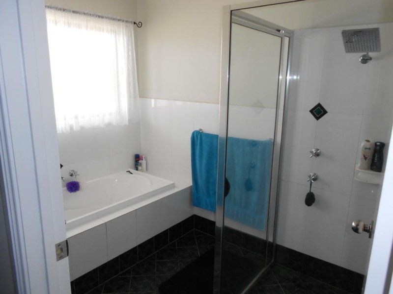 115 Golf Course Road, Bordertown SA 5268