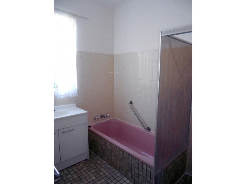 11 Cannawigara Road, Bordertown SA 5268