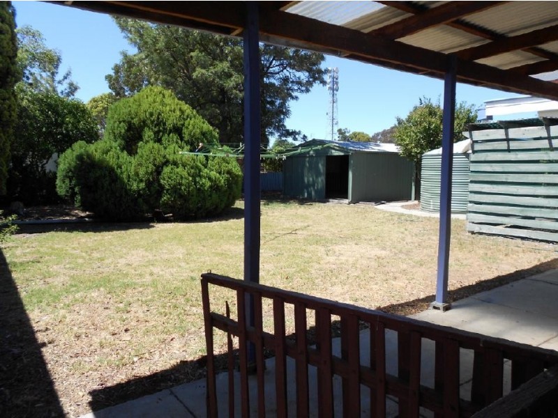 11 Cannawigara Road, Bordertown SA 5268