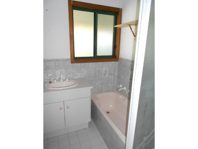 3 Fourth Street, Bordertown SA 5268
