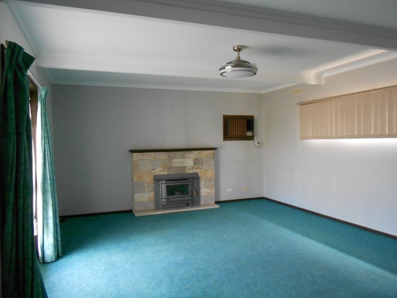 64 Venn Avenue, Bordertown SA 5268