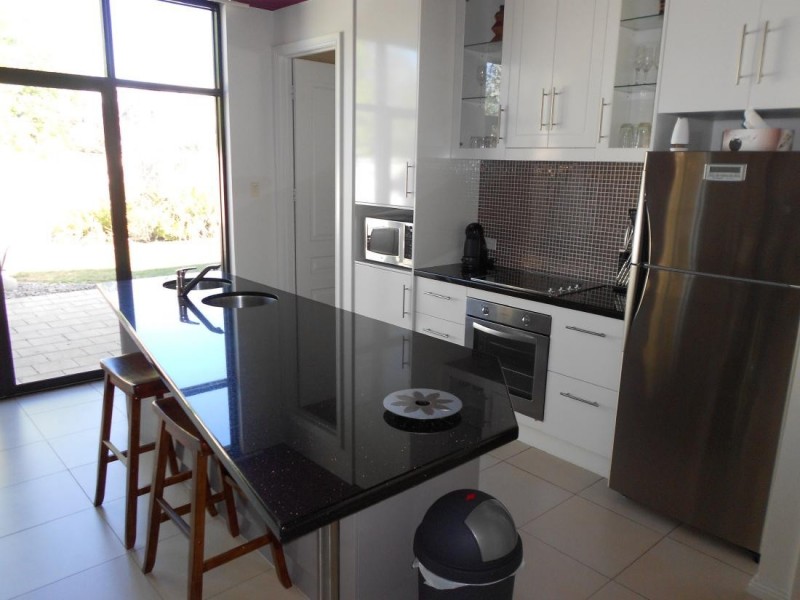 14 Arthur Street, Penola SA 5277