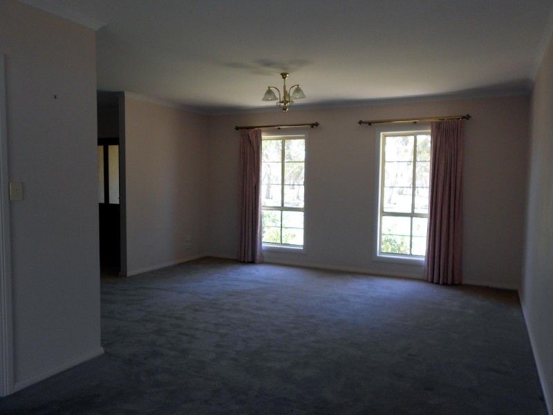 140 Victoria Parade, Bordertown SA 5268