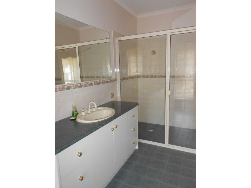 140 Victoria Parade, Bordertown SA 5268