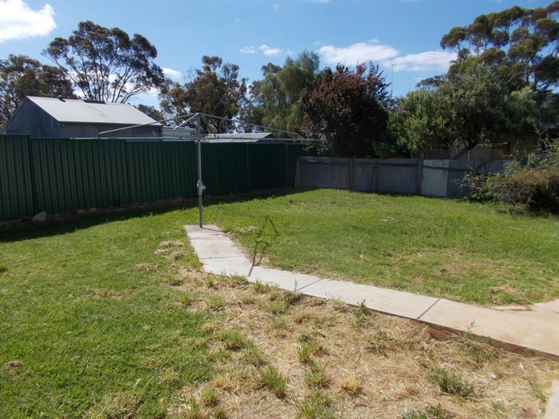 15 Marian Street, Bordertown SA 5268