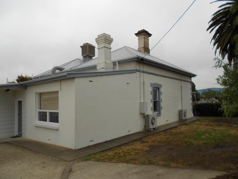 63 Farquhar Street, Bordertown SA 5268