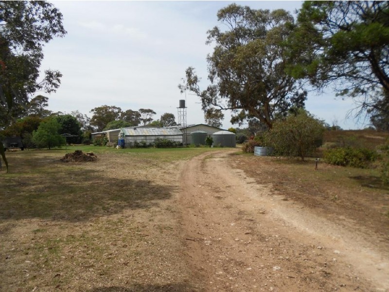 5587 Riddock Hwy, Padthaway SA 5271